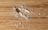 طرق علاج سوس الخشب